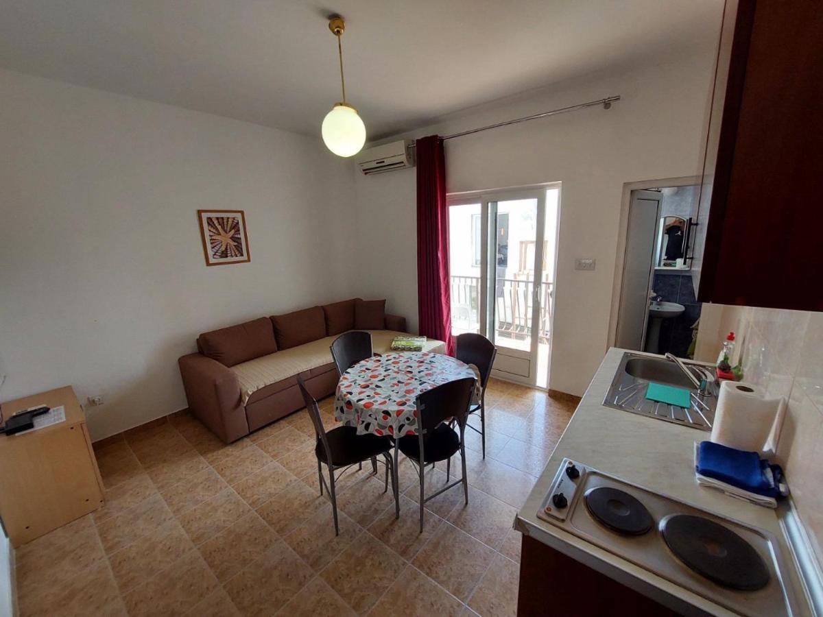 Apartments Marnikovic Улцинь Екстер'єр фото